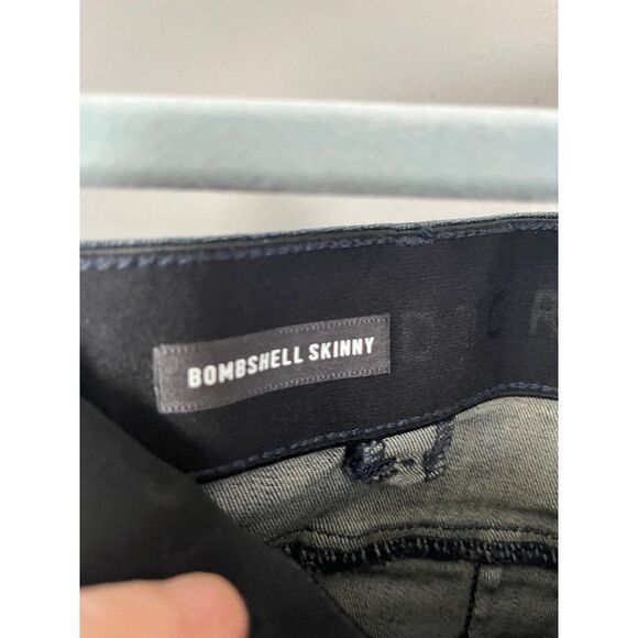 Torrid size 24r 24 regular premium bombshell skinny jeans 28” inseam. - Picture 3 of 6